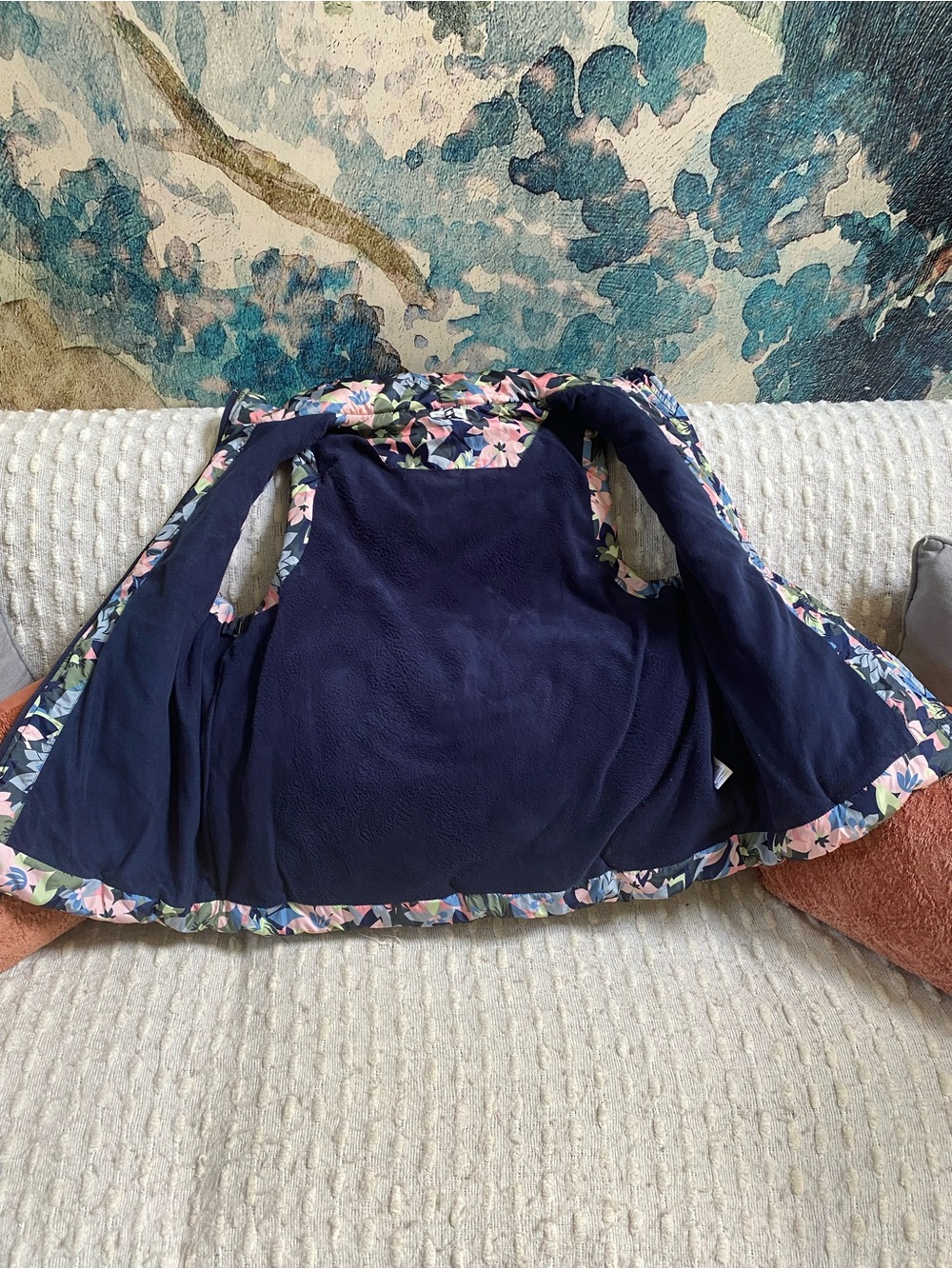 {Vera Bradley} Quilted Floral Puffer Vest - Picture 4 of 5
